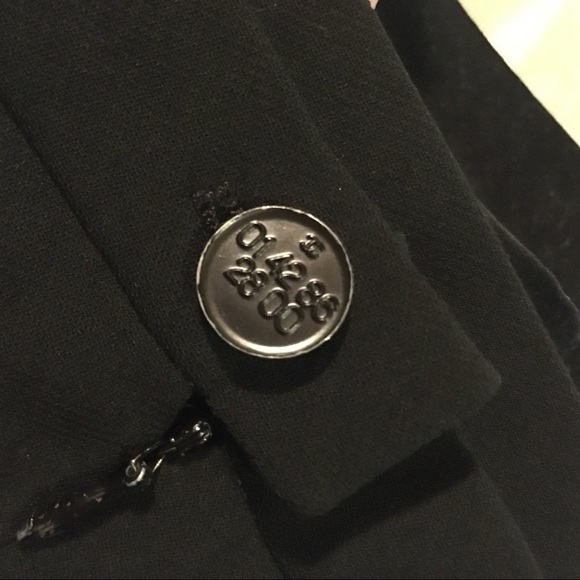 Authentic CHANEL Wool Pencil skirt - Picture 6 of 6